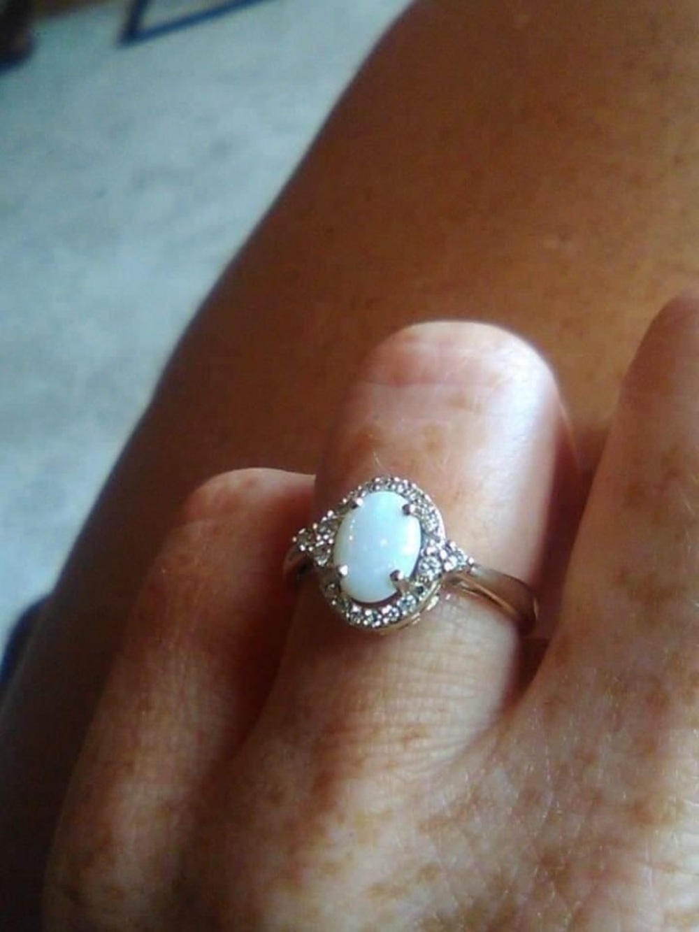 ✨ Elegant 10K Yellow Gold Opal & Diamond Halo Ring ✨